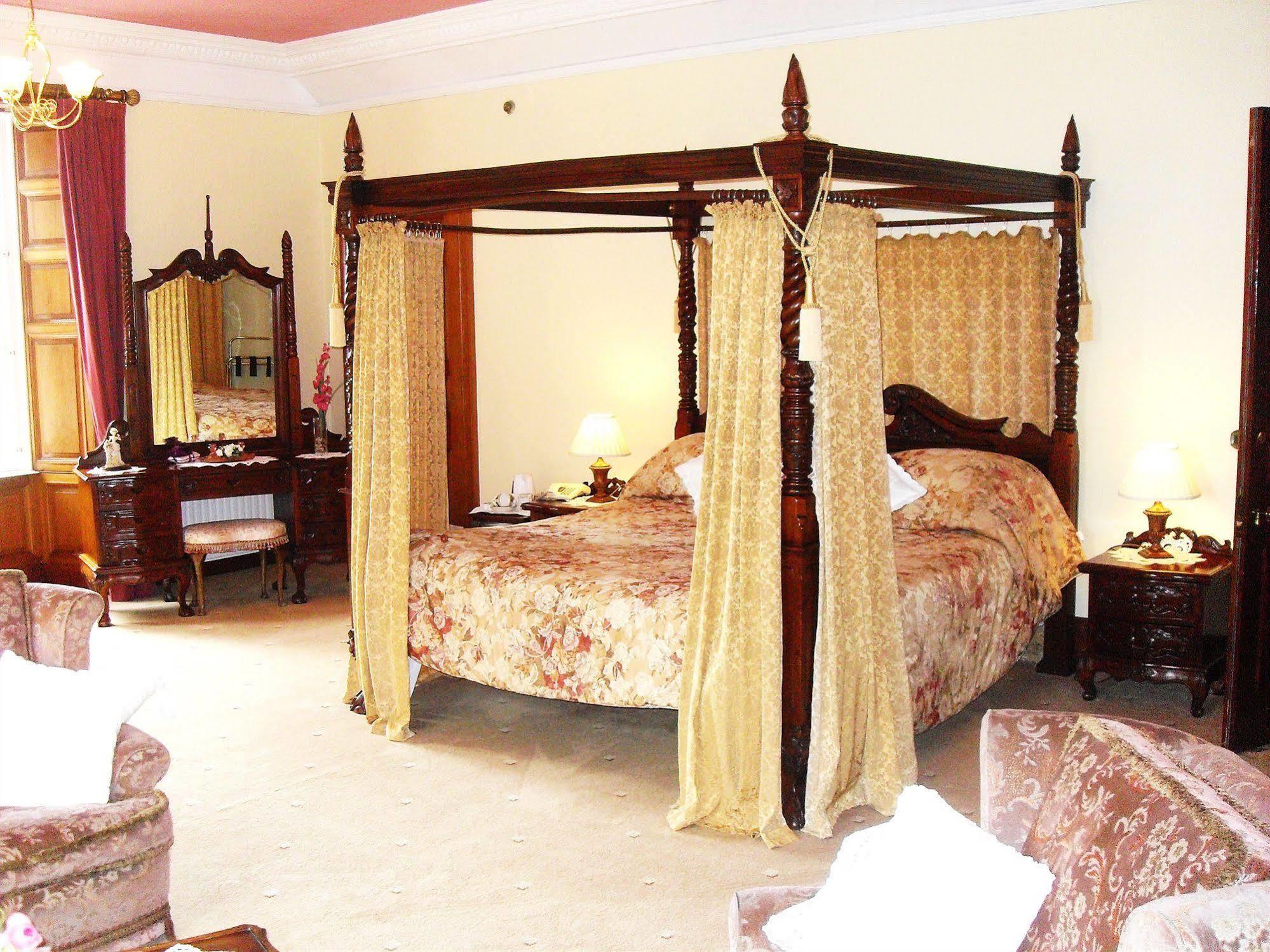Ledgowan Lodge Hotel Achnasheen Buitenkant foto